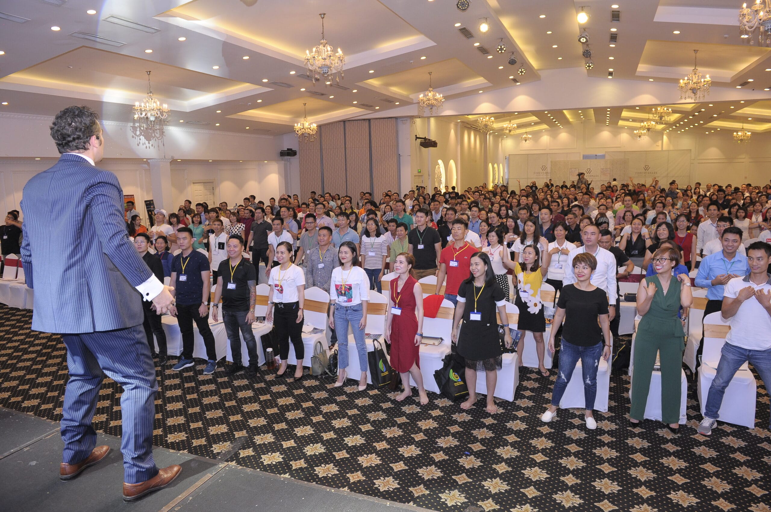 Image of students working on material in an NLP Top Coach course.
